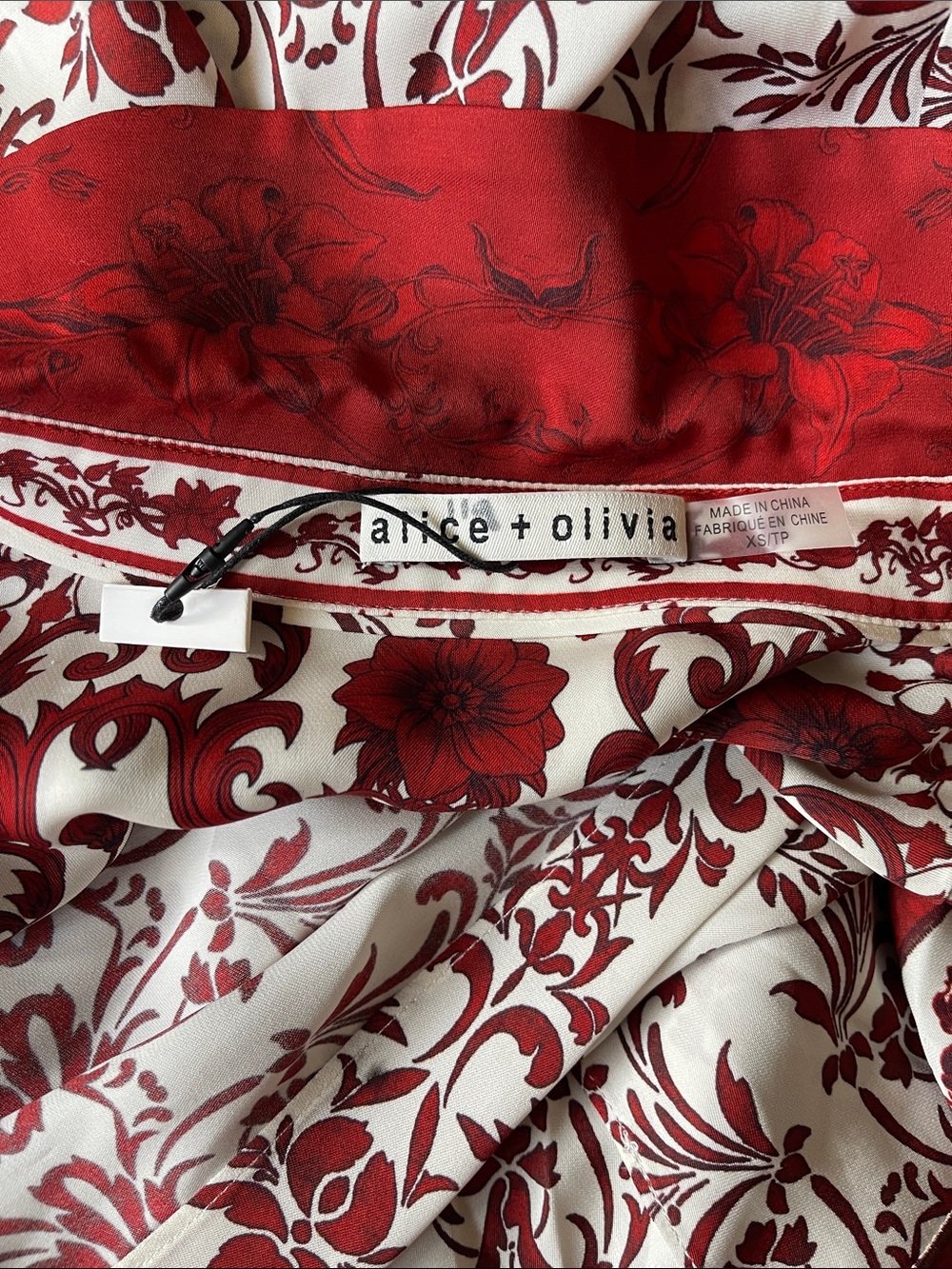 ALICE + OLIVIA Chassidy Maxi Dress Button Front Red White belted - Picture 7 of 7